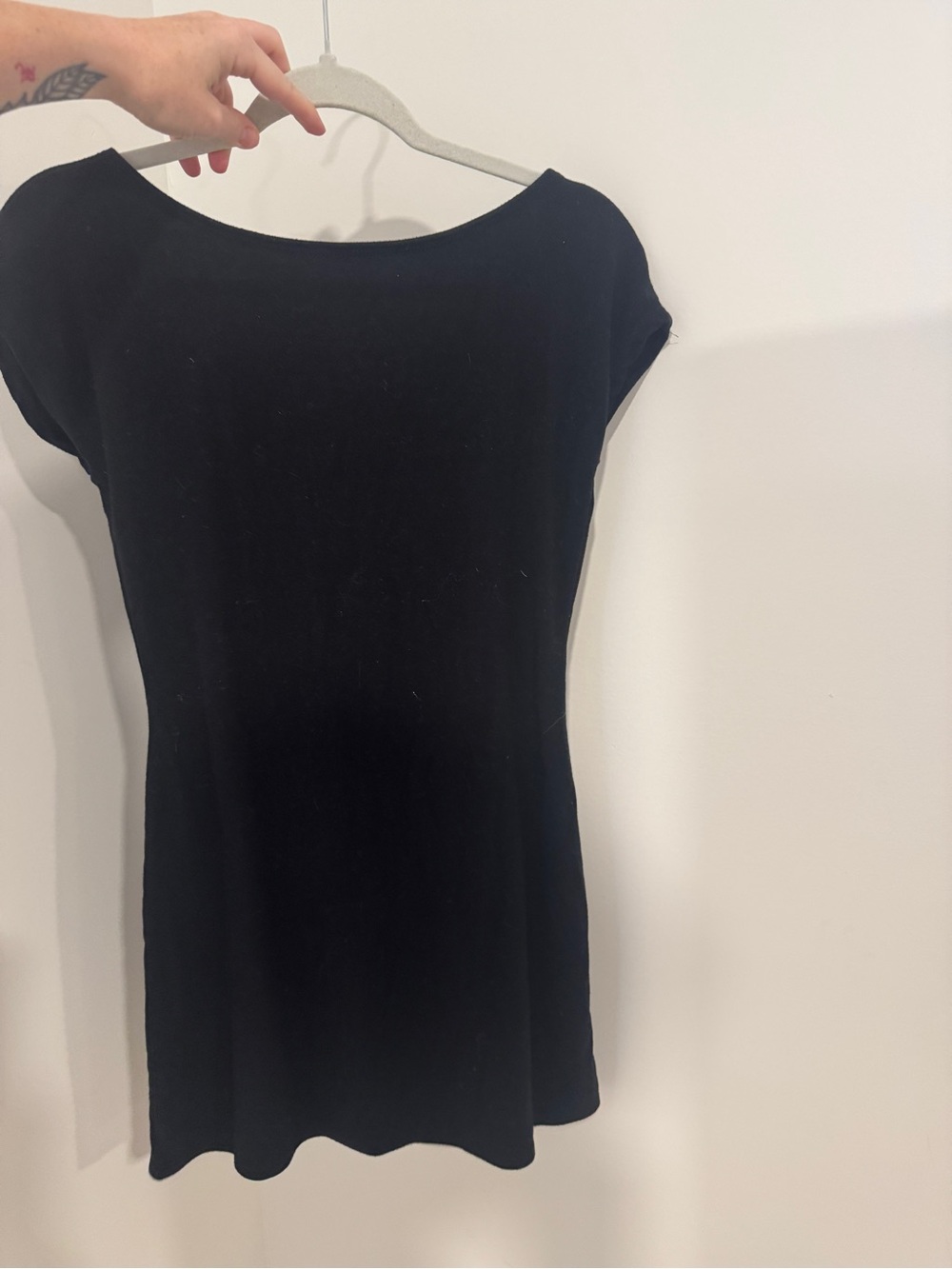 Black Women’s Cap-Sleeve Tunic Top - free people beach open back
